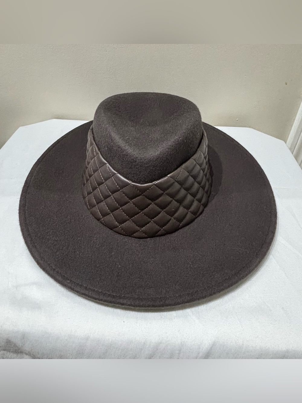 NWT  Eric Javits Quilty Fedora Wool Felt Hat - Chocolate